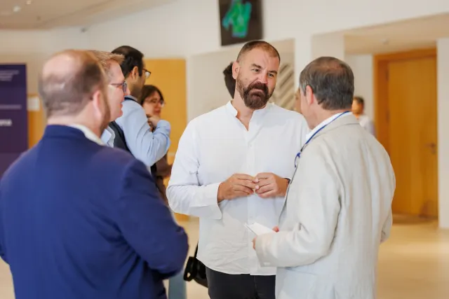 Espacio de bienvenida e intercambio entre representantes del ecosistema turístico de Mallorca.