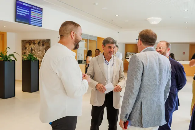 Espacio de bienvenida e intercambio entre representantes del ecosistema turístico de Mallorca.